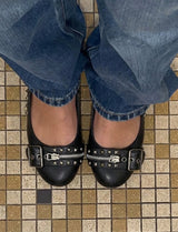 moto stud flats
