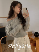 V-neck shoulder knitwear