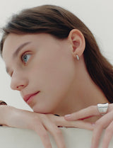 26SS★ H Edition (W) Volume Core Earrings