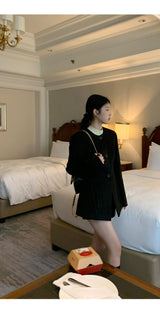 Black round wool no collar jacket