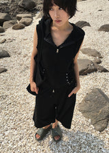 EYELET LINE HOOD VEST