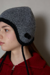 TWO-TONE COZY STRING BEANIE