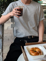 [Premium] クールUネックショートスリーブTシャツ