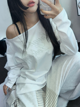 レタリングオフショルダーUネックロングスリーブTシャツ 🩶🤍🖤3カラー