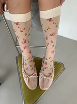 Flower pop knee socks