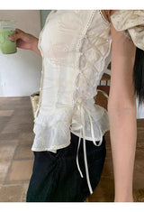 lovely short-sleeved frill sleeveless blouse