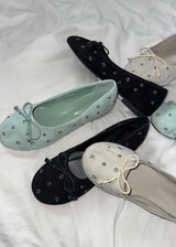 EYELET SUEDE FLAT SHOES (3color)