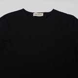 WOMAN エッセンシャルロゴT BLACK