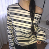 Giron Stripe One Off-Shoulder Unbalanced T-Shirt