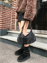 ナイロンミディアムショルダーバッグ