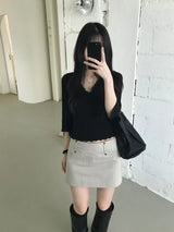 V-Neck Punching Lace T-Shirt (2 colors)