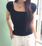 Bogi Shirring Flower Embroidery Slim Short Sleeve T-shirt
