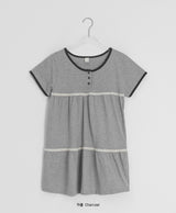 ハナミレースユーネックボタン半袖Tシャツ