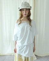 MELT BUTTON OFF-SHOULDER T-SHIRT