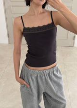 PINTER LACE SLEEVELESS