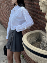 Twill shoulder ribbon shirring loose fit crop shirt (2 colors)