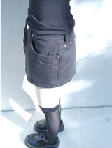 stud skort