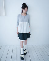 Dot flare layered top / gray