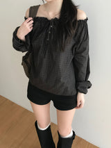 Dear button off-shoulder blouse (2 colors)