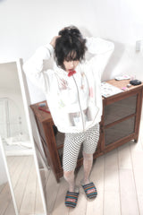 her graphic ZIP UP