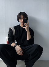 アーロンモーデンエッセンシャルセミクロッピードロングスリーブTシャツ