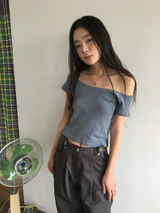 Muse Off-shoulder T-shirt (3color) 