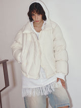 カーブラインカラーレッドダウンパッファー (IVORY)