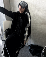Track Ferundy Velvet Belloa Tape Pants