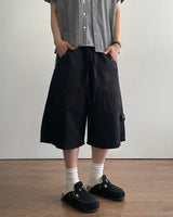 Pore Eyelet Bermuda Pants