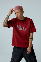 EEERRR Distorted ロゴオーバークロップフィットTシャツ (ワイン)
