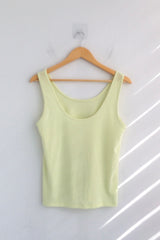 Natural fit color sleeveless