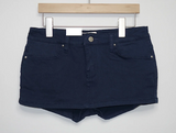 stud skort