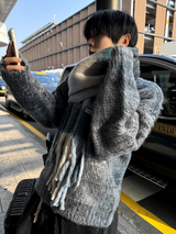 Two-tone brush round knitwear