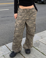 ミリタリーピンタックパンツ