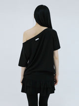 UNBALANCE BUTTON SHOULDER TOP(BLACK)