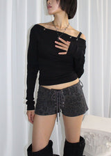TRIPPLE PEARCING OFF TEE