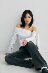 RIEN ONE-SHOULDER SHIRRING TOP / WHITE