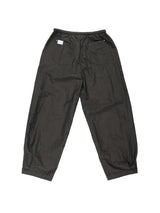 NYLON STUD PINTUCK PANTS (DARK GREY)
