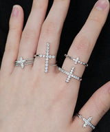 Stella Cross Cubic Ring