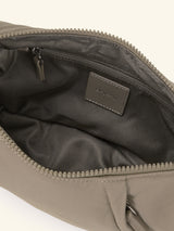 Banana Crossbody M