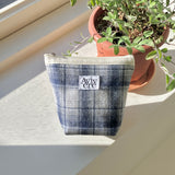 classic pouch_check navybrown