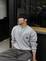 Double pocket patch cropped sweatshirt