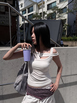 カットアウトストラップTシャツ