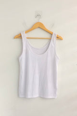 Natural fit color sleeveless