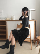 Seble one-shoulder unbalance strap striped long-sleeved T-shirt