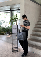 Look After Normal Leather Square Shoulder Tote Bag