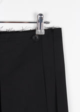 BUTTON MIDI PLEATS SKIRT