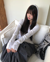 トゥーインダイアゴナルボタンフーディドTシャツ