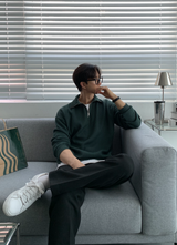 ヘンデスデイリーリブセミジップアップニット