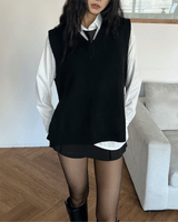 Deli V-neck overfit side slit knit vest (2 colors)